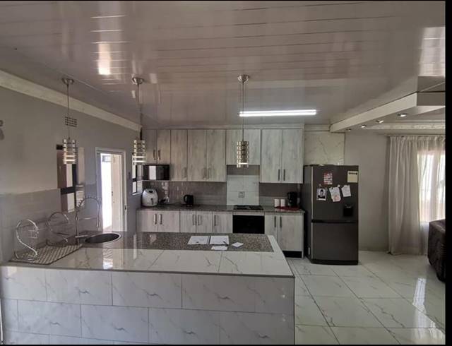 3 BEDROOM HOUSE FOR SALE IN KIBLER PARK